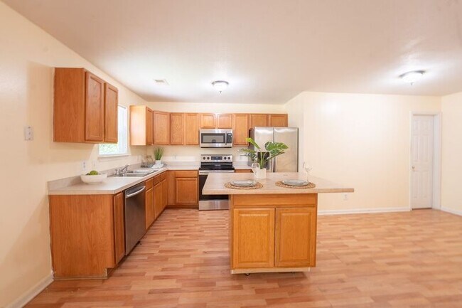Building Photo - 7 Gimbal Cir