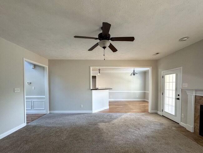 Building Photo - 2423 Kimbolton Drive