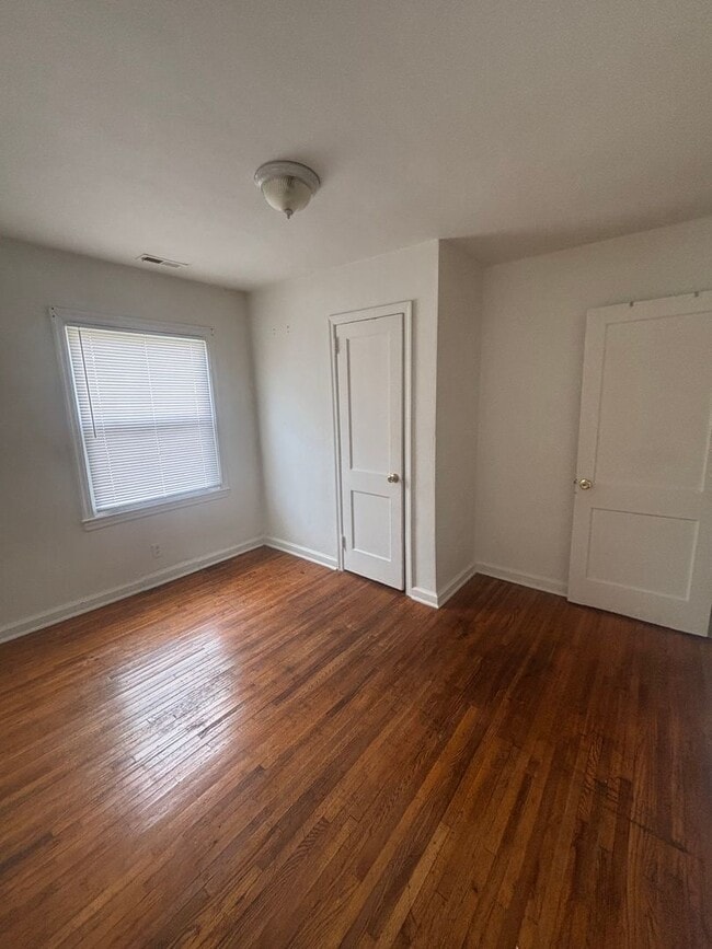 Building Photo - **IF YOU SIGN A 2 YEAR LEASE,  PAY RENT ON TIME EACH MONTH AND DONT DEFAULT ON YOUR LEASE. WE WIL...