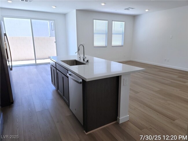 Building Photo - 2624 Tranquil Dawn St