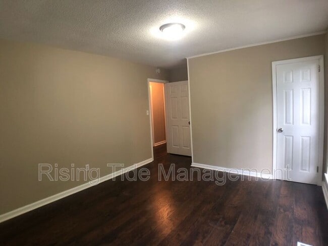 Building Photo - 5824 Balboa Terrace