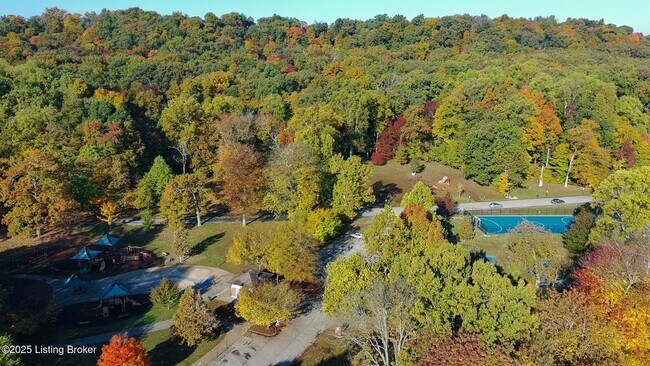 Building Photo - 720 Gheens Ave