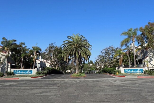 Primary Photo - 5032 Dorado Dr