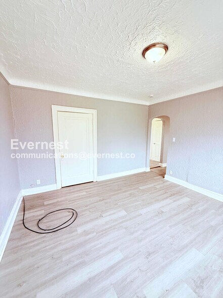 Building Photo - 13909 Hartwell St