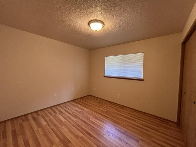 Building Photo - 82 Pine Park Ln