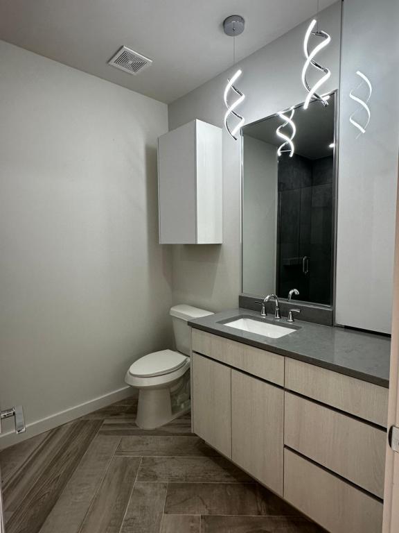 Building Photo - 310 E Rogers Rd