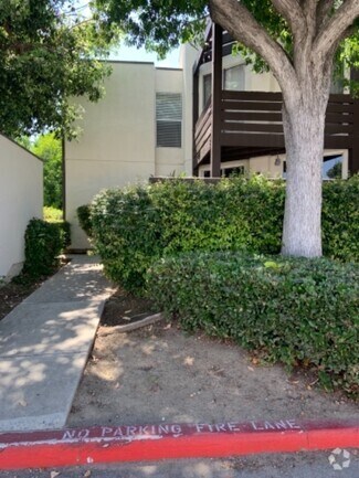Building Photo - 1150 W Phillips St