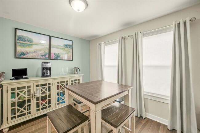 Building Photo - 11026 Desert Springs Cir