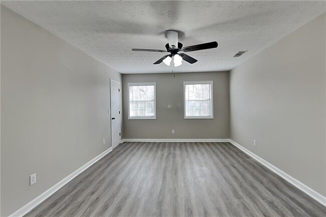 Building Photo - 385 Roswell Farms Rd