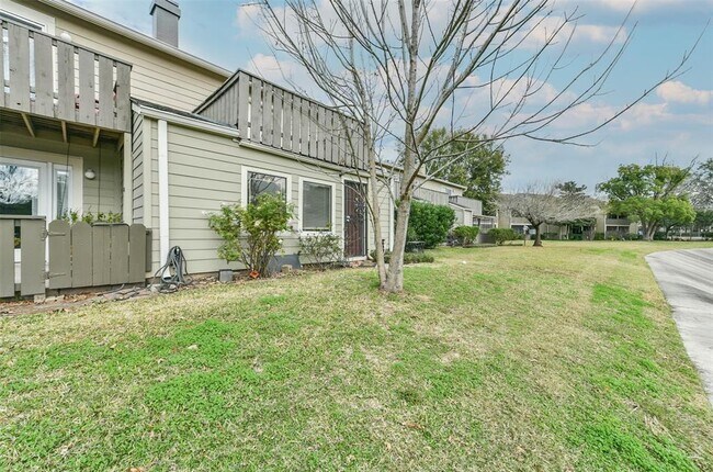 Building Photo - 5005 Georgi Ln