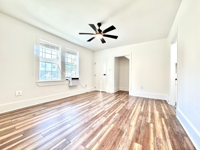 Building Photo - The Gladiola – Newly Renovated Luxury Livi...