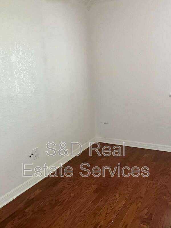 Building Photo - 4038 Doral