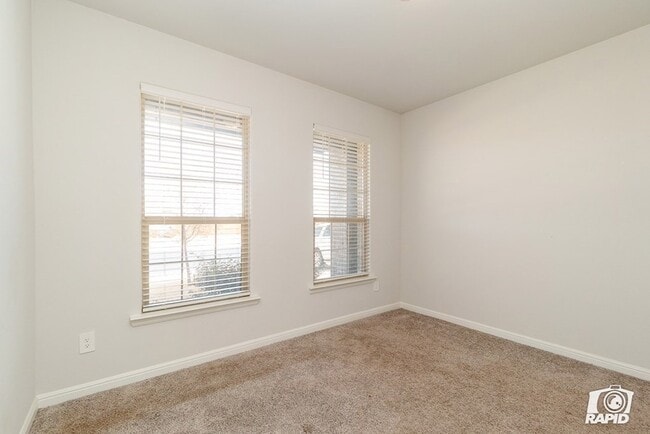 Building Photo - 1714 Pavilion Pkwy