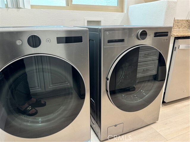 Building Photo - 4648 Park Granada