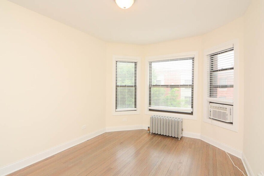 Building Photo - 2645 N Spaulding Ave