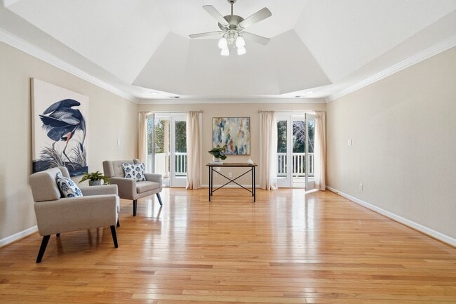 Building Photo - Ready NOW in The Reserve at Great Neck, Top-Rated Schools, Pet Friendly