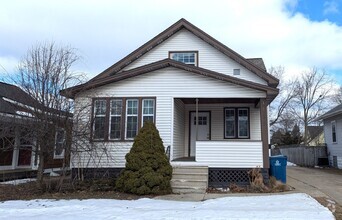 Building Photo - 1125 Pennoyer Ave