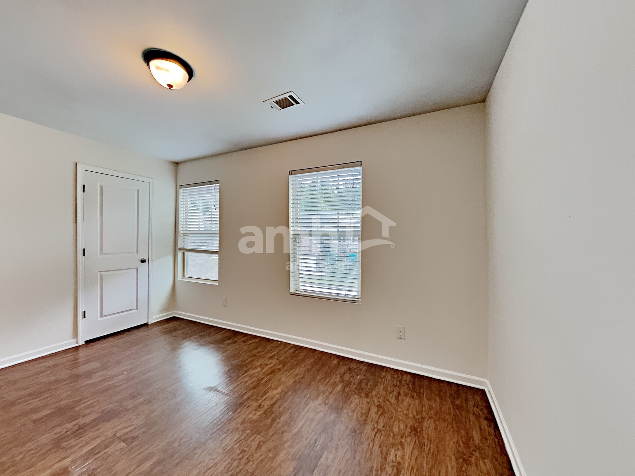 Building Photo - 350 Scotland Dr