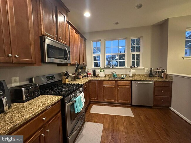 Building Photo - 23171 Ambrosia Ln