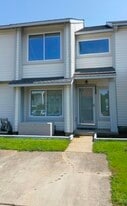 Building Photo - 726 Quesnel Dr