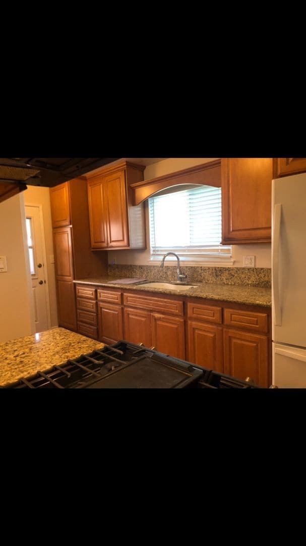 Building Photo - WHITTIER IMMUCULATE 4 BDRM 2 BATH HOME FOR LEASE!!