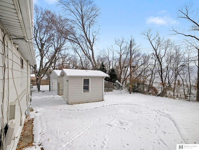 Building Photo - 8623 C St