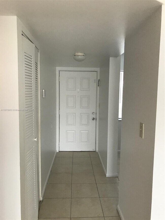 Building Photo - 8610 N Sherman Cir