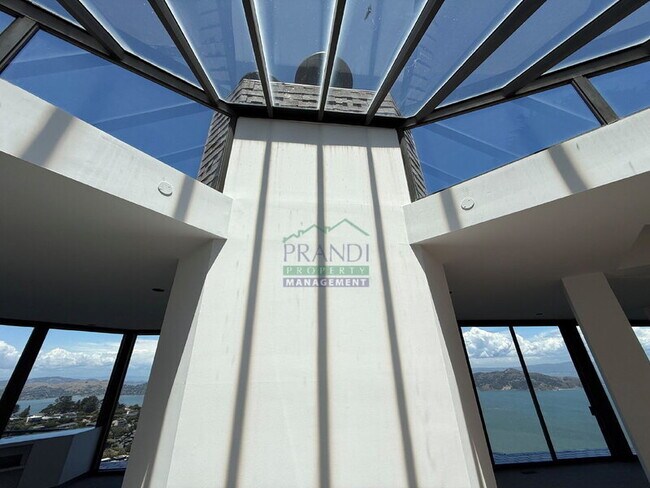 Building Photo - 509 Cloudview Trail
