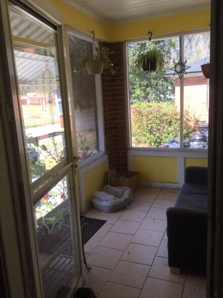 Front porch. - 3153 Fairwood Lane West