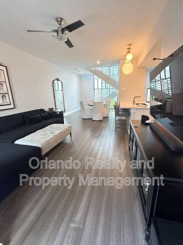 Building Photo - 356 S Osceola Ave