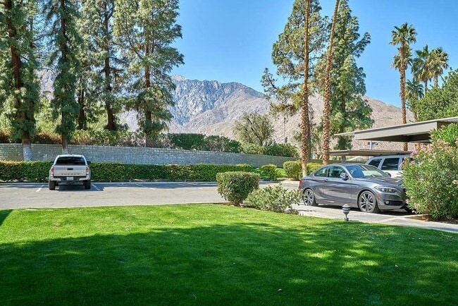 Building Photo - 2875 N Los Felices Rd