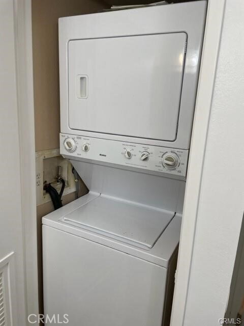 Building Photo - 25712 Le Parc