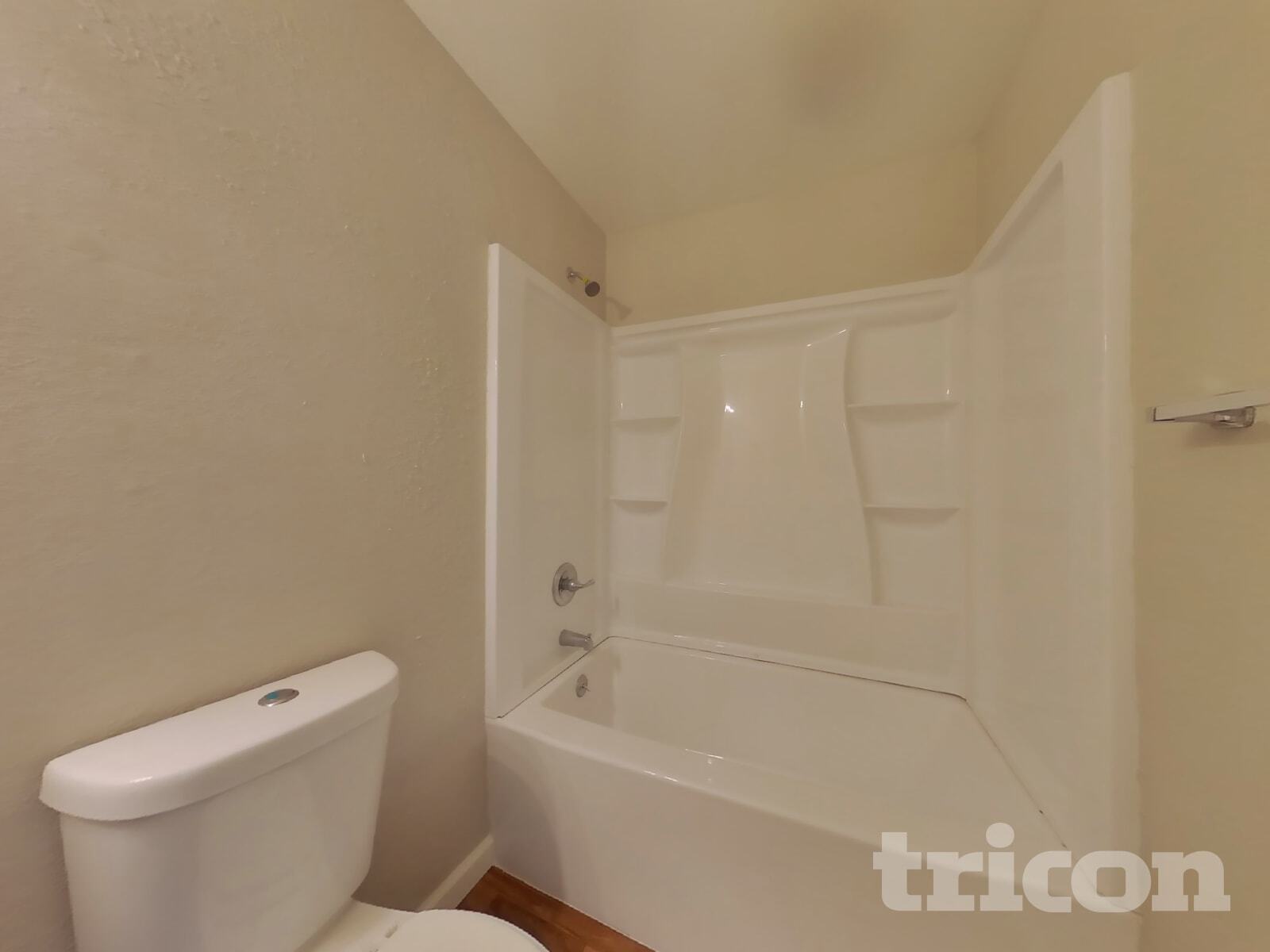 Building Photo - 619 E 24th St