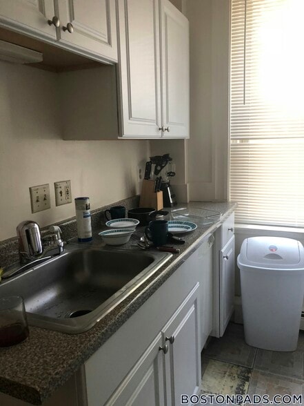 Building Photo - 15 Colborne Rd