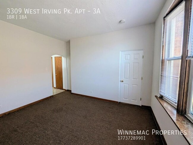 Building Photo - 3309 W Irving Park Rd