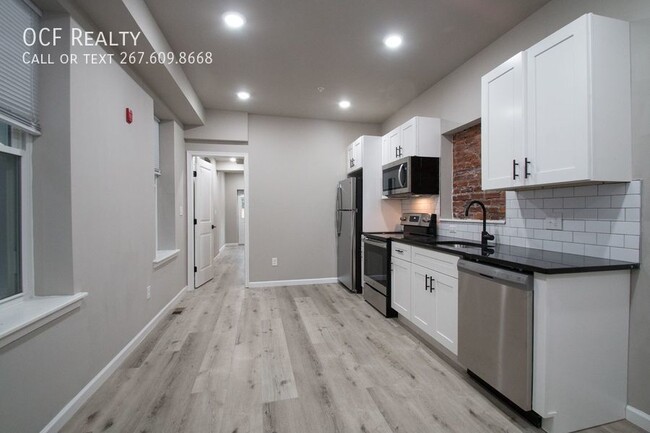 Building Photo - Modern Brewerytown Two Bedroom / Two Bathr...