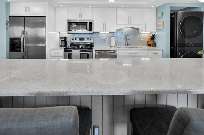 Building Photo - 200 120th Ave W