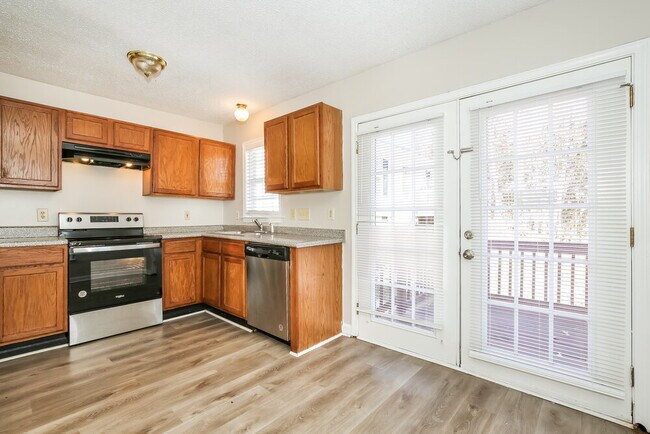 Building Photo - 2346 Floyd St