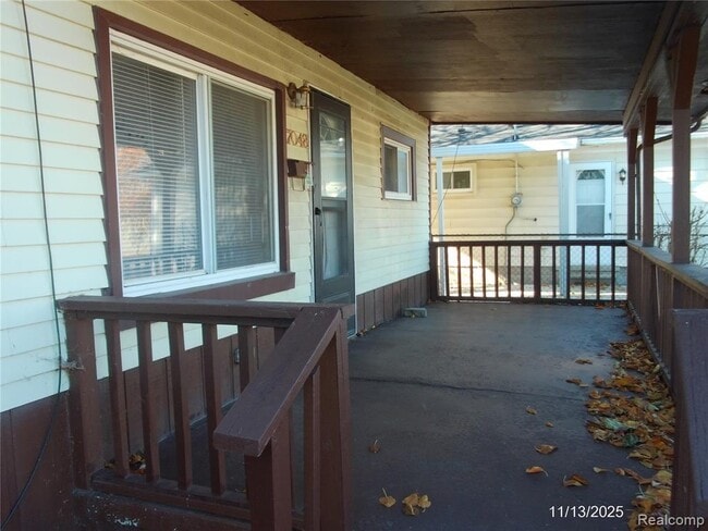 Building Photo - 17048 Lowell St