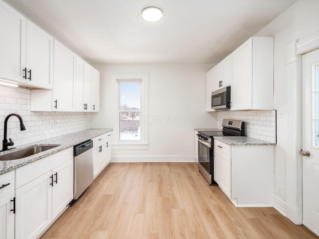 Building Photo - 49 S Liberty St