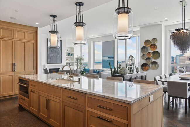 Building Photo - 1111 W River Pkwy