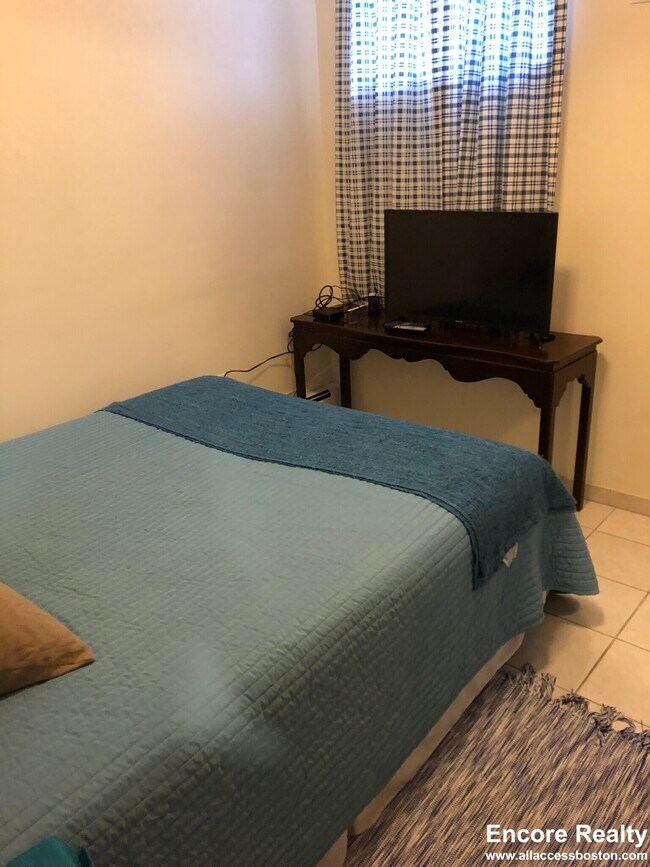 Building Photo - 56 Hobson St