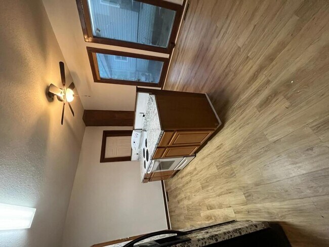 Building Photo - 3419 7th Ave