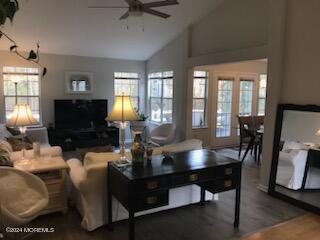 Building Photo - 1114B Thornbury Ln