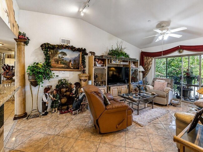 Building Photo - 8294 Key Royal Cir