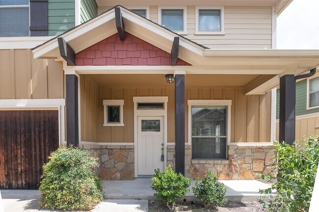 Building Photo - 6708 Menchaca Rd