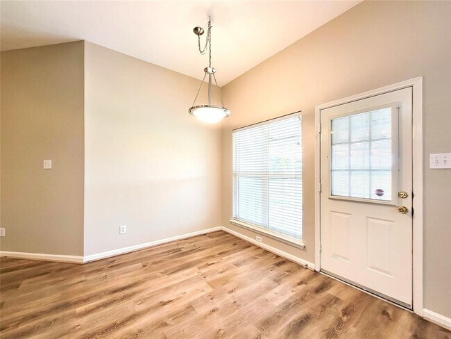 Building Photo - 12307 Shadowvista Dr