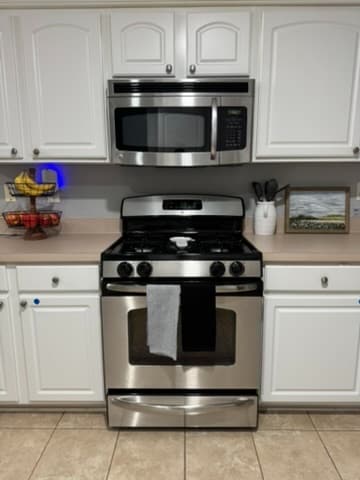 Building Photo - 3978 Rock Hollow Dr