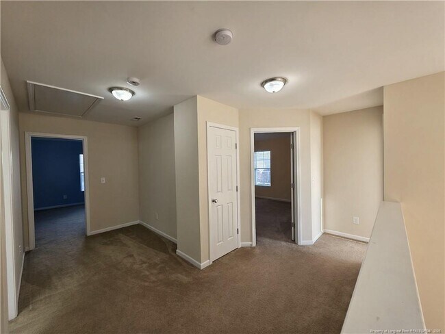 Building Photo - 825 Running Horse Ln