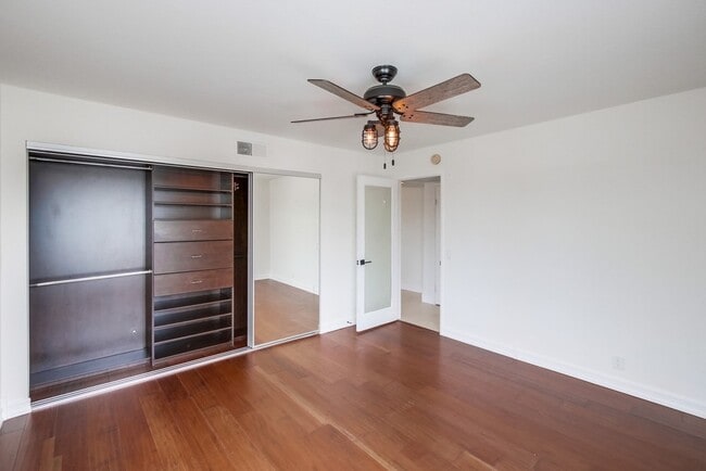 Building Photo - 4545 Arizona St